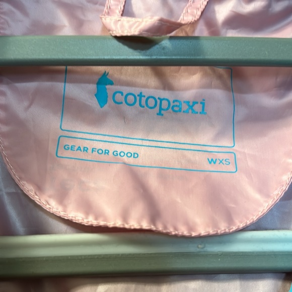 Cotopaxi windbreaker - Picture 2 of 6